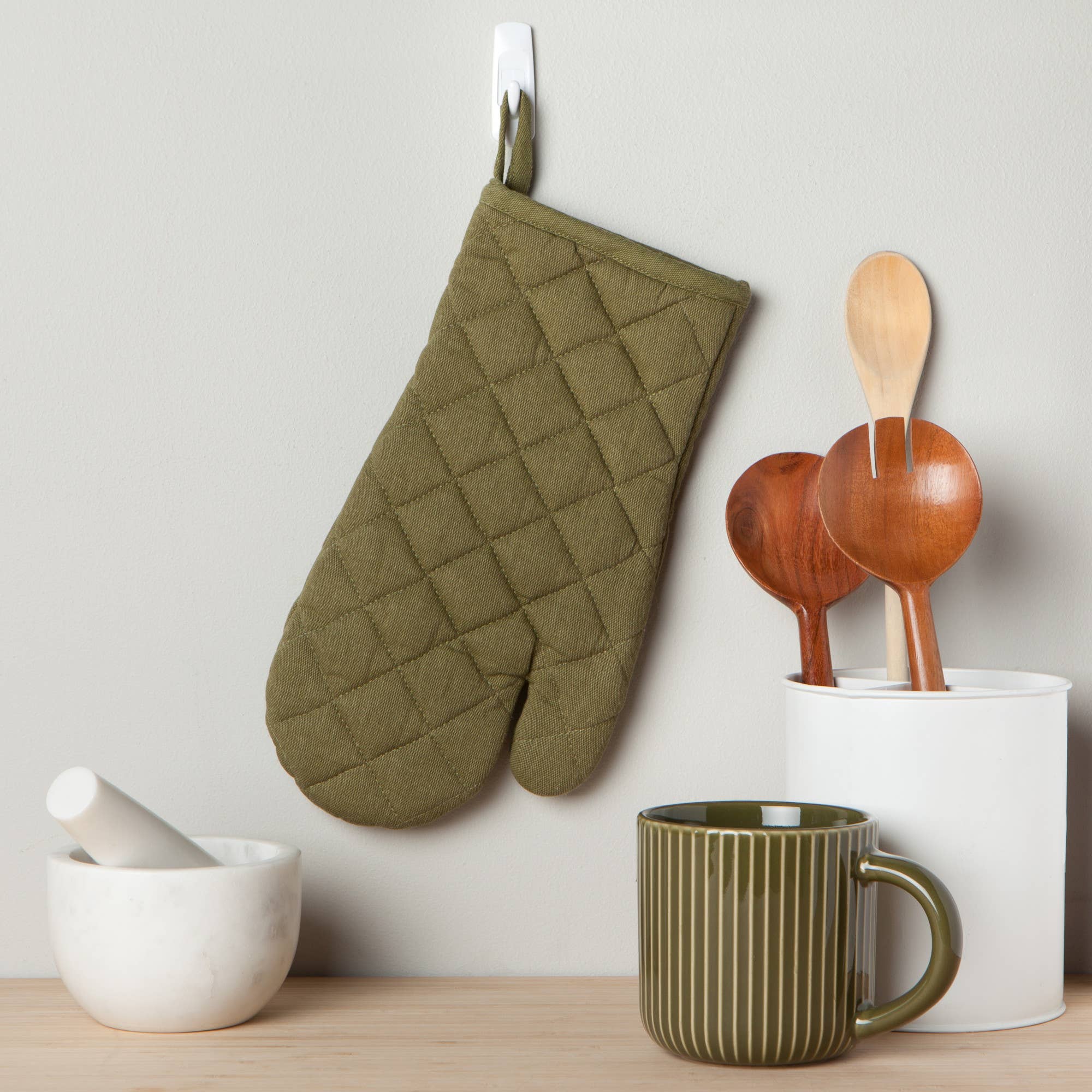 Verdure Oven Mitt – Stonewashed Olive Cotton